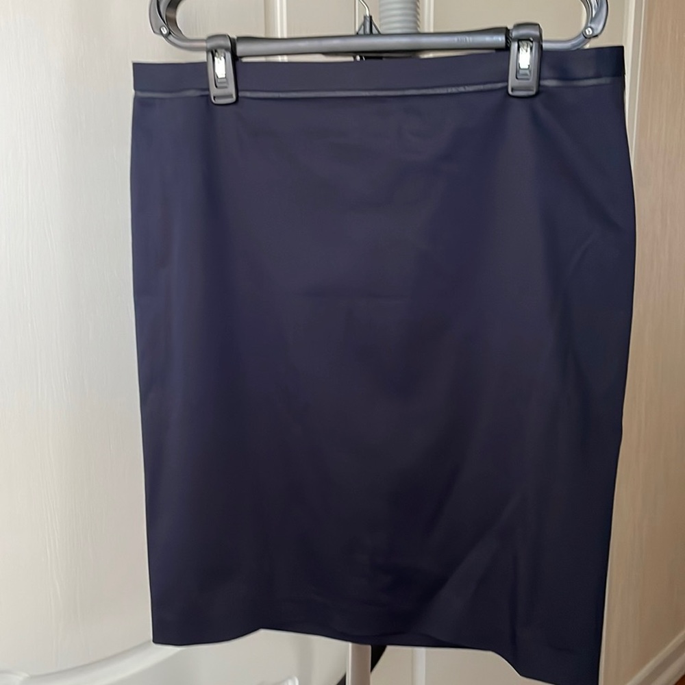 Brand New Elie Tahari pencil skirt, Size 14